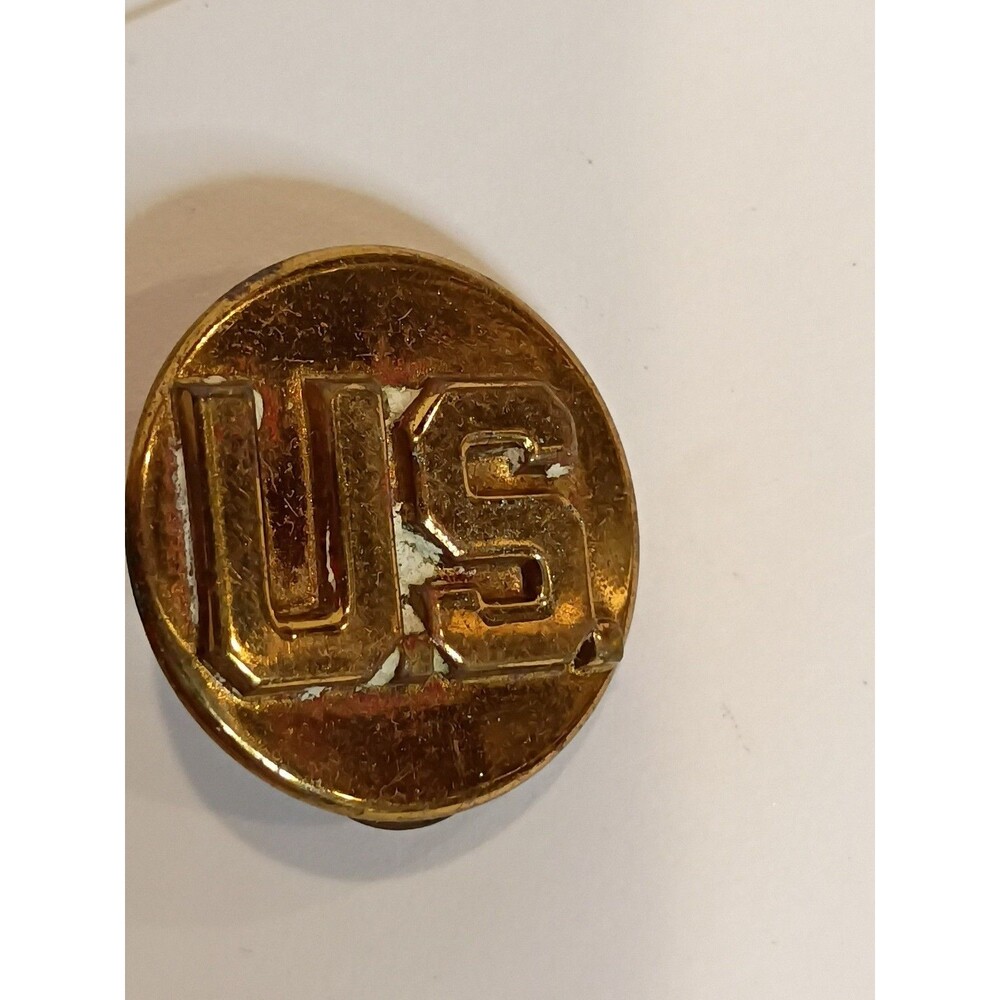 Vintage WW2 U.S. Military Army Enlisted Collar Brass Insignia Pin United States